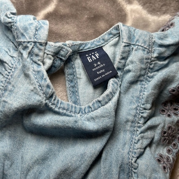 BabyGAP 2-Piece Baby Bubble Shorty One-Piece & Eyelet Bodysuit Dress/ Size 3-6M - Picture 9 of 9